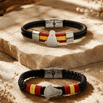 Pulsera Virgen del Rocío para hombre de acero inoxidable con diseño rociero y estilo caballista